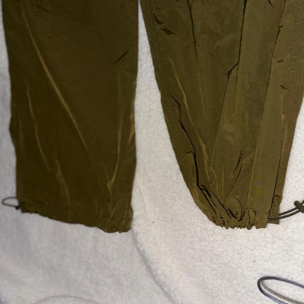 Victoria's Secret Women's Olive Green Joggers Adjustable Ankle - Picture 9 of 9